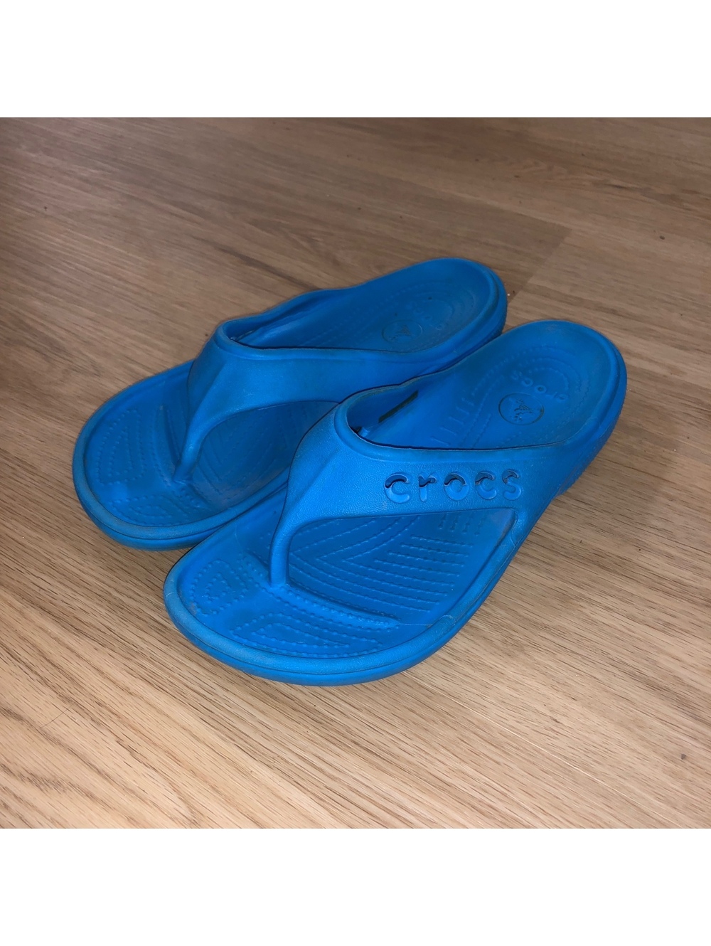 CROCS BAYA THONG FLIP FLOPS SANDALS ROYAL BLUE MENS SIZE 6 WOMENS 8 RARE COLOR